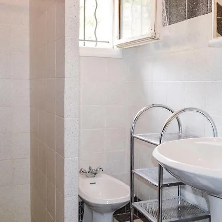 Six Bedroom Holiday In Speluncato * Speloncato (Corsica)