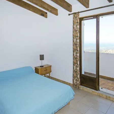 Casa vacanze Six Bedroom Holiday In Speluncato